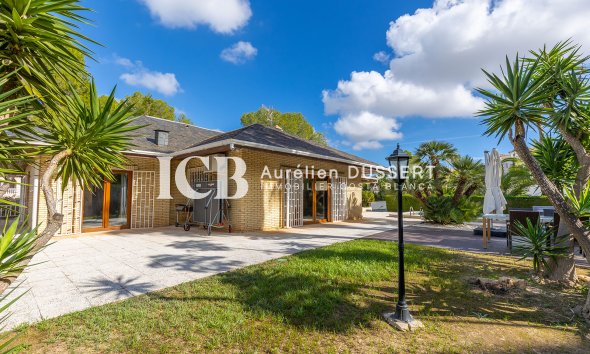 Revente - Maison individuelle -
Orihuela Costa - Lomas de Campoamor