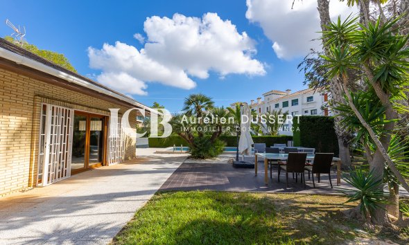 Revente - Maison individuelle -
Orihuela Costa - Lomas de Campoamor