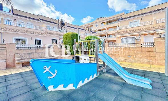 Revente - Maison mitoyenne -
Orihuela Costa - Villamartín