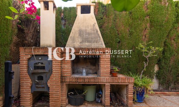 Reventa - Casa independiente -
Torrevieja