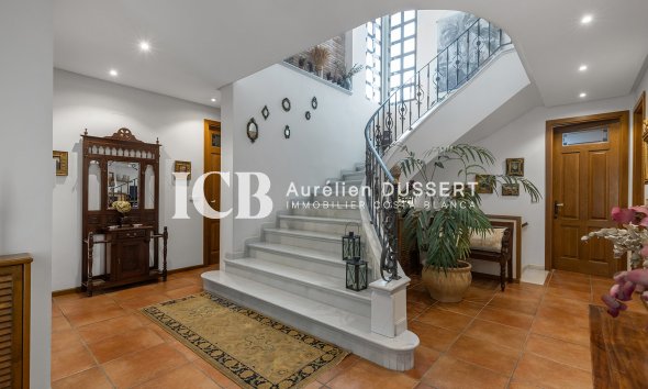 Reventa - Casa independiente -
Torrevieja