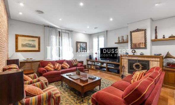 Reventa - Casa independiente -
Torrevieja