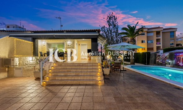 Revente - Maison individuelle -
Punta Prima - Torrevieja