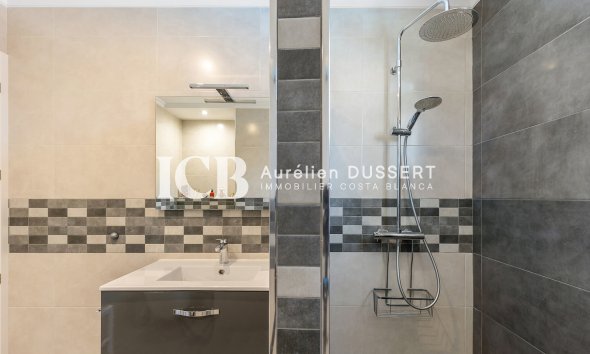 Revente - Maison individuelle -
Orihuela Costa - Playa Flamenca