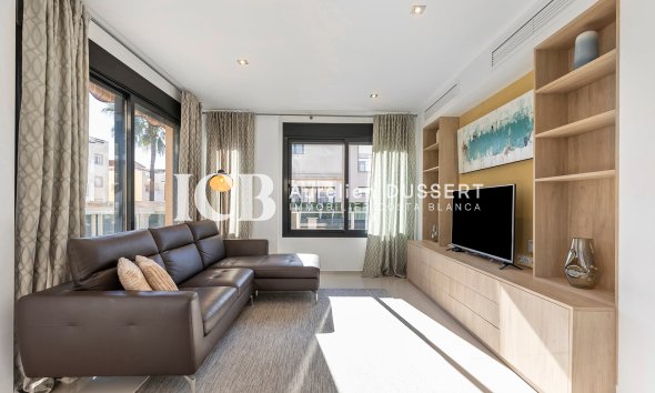 Revente - Maison individuelle -
Orihuela Costa - La Zenia