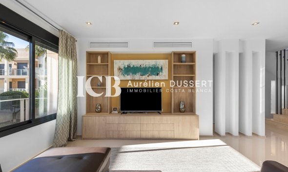 Revente - Maison individuelle -
Orihuela Costa - La Zenia