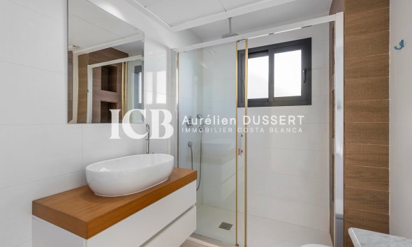 Revente - Maison individuelle -
Orihuela Costa - La Zenia