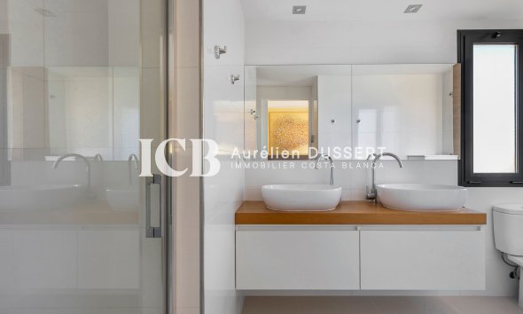 Revente - Maison individuelle -
Orihuela Costa - La Zenia