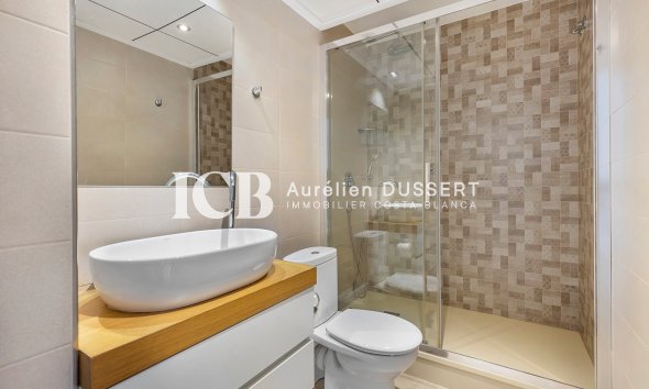 Revente - Maison individuelle -
Orihuela Costa - La Zenia