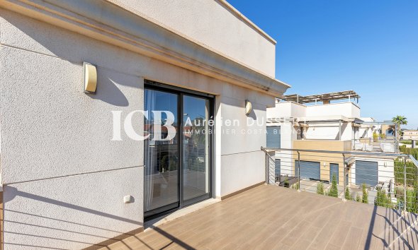 Revente - Maison individuelle -
Orihuela Costa - La Zenia