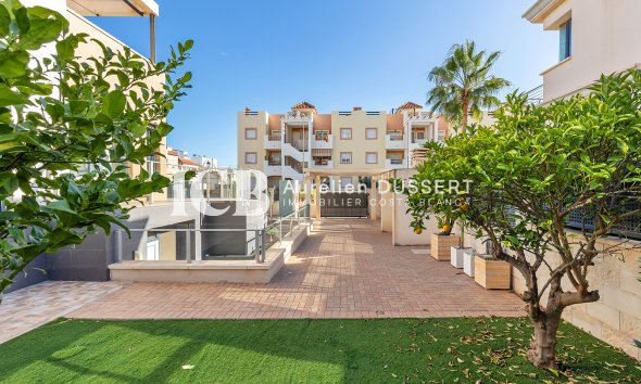 Revente - Maison individuelle -
Orihuela Costa - La Zenia