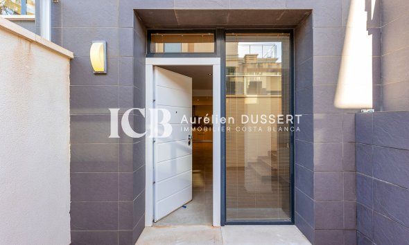 Revente - Maison individuelle -
Orihuela Costa - La Zenia