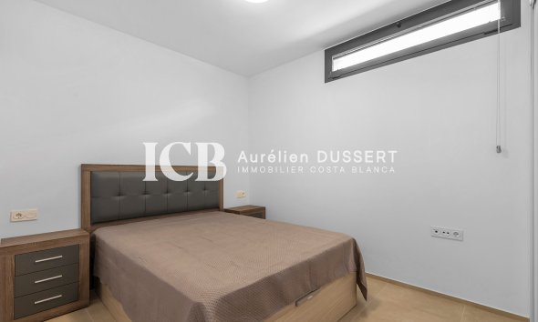 Revente - Maison individuelle -
Orihuela Costa - La Zenia