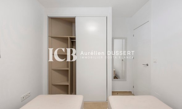 Revente - Maison individuelle -
Orihuela Costa - La Zenia