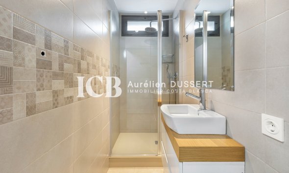 Revente - Maison individuelle -
Orihuela Costa - La Zenia