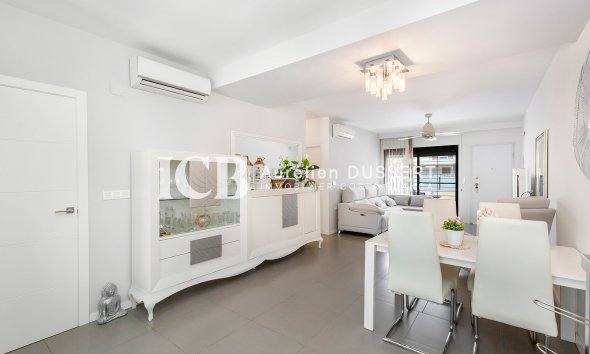 Resale - Apartment / flat -
Mil Palmeras
