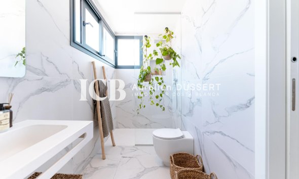 Resale - Villa -
San Miguel de Salinas