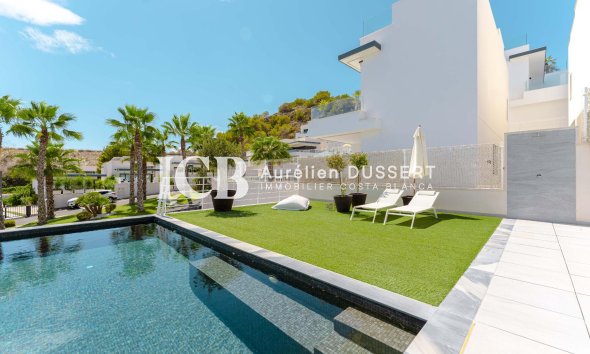 Resale - Villa -
San Miguel de Salinas