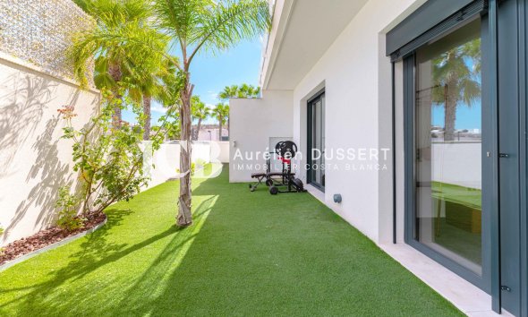 Resale - Villa -
San Miguel de Salinas