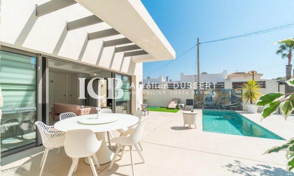 Revente - Maison individuelle -
Orihuela Costa - Villamartín