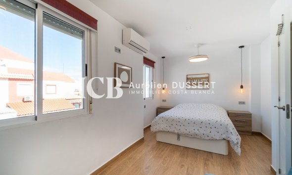 Revente - Maison mitoyenne -
Torrevieja - El limonar