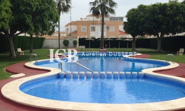 Revente - Maison mitoyenne -
Torrevieja - El limonar