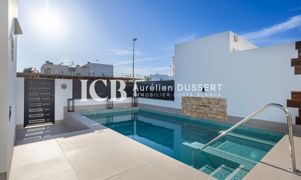 Resale - Villa -
Dolores