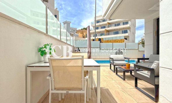 Resale - Villa -
Orihuela Costa - Villamartín