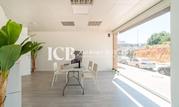 Long Term Rental - Commercial -
Orihuela Costa - Playa Flamenca