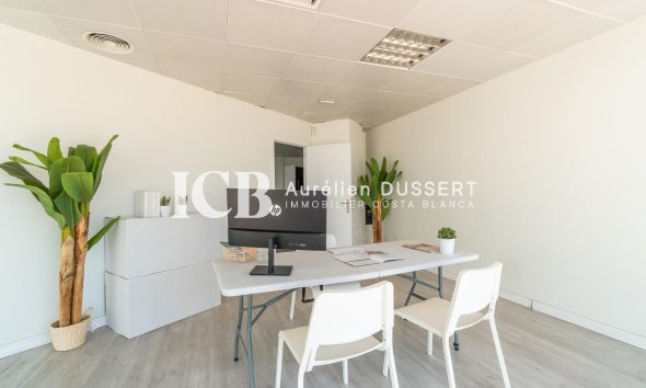 Long Term Rental - Commercial -
Orihuela Costa - Playa Flamenca