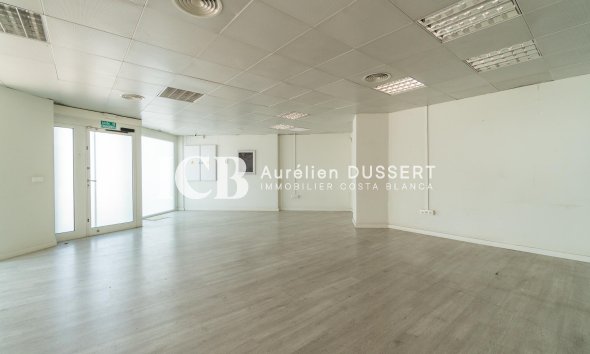 Long Term Rental - Commercial -
Orihuela Costa - Playa Flamenca