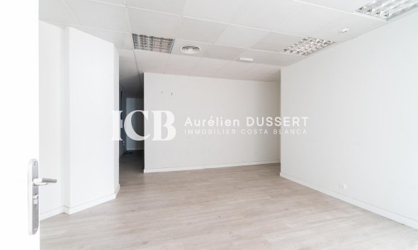 Long Term Rental - Commercial -
Orihuela Costa - Playa Flamenca