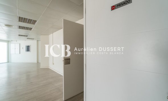 Long Term Rental - Commercial -
Orihuela Costa - Playa Flamenca