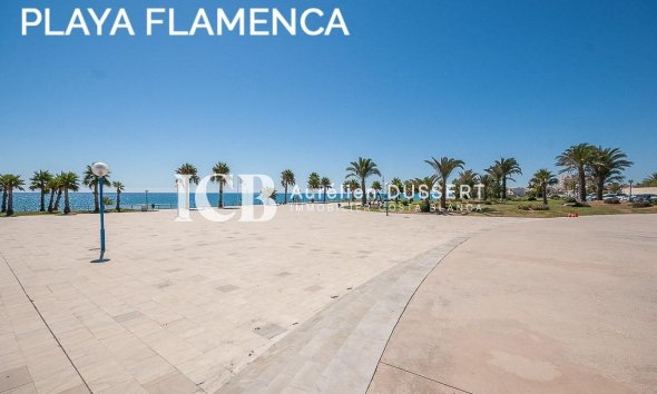 Resale - Townhouse -
Orihuela Costa - Playa Flamenca