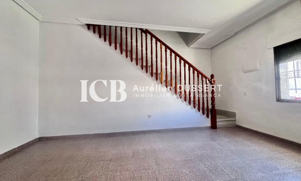 Resale - Apartment / flat -
Pilar de la Horadada - Zona Pueblo