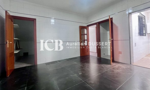 Resale - Apartment / flat -
Pilar de la Horadada - Zona Pueblo