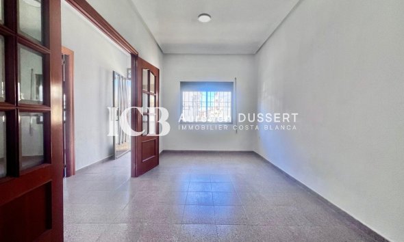 Resale - Apartment / flat -
Pilar de la Horadada - Zona Pueblo