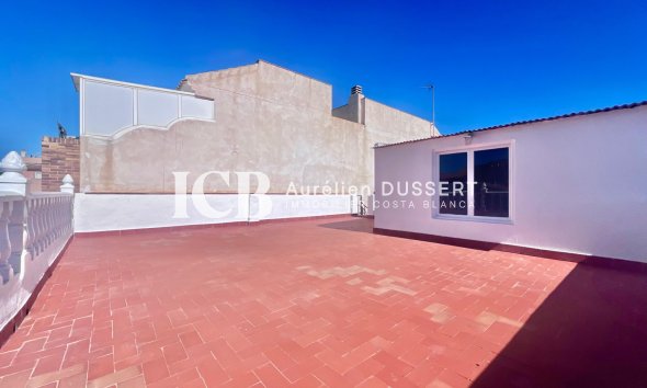 Resale - Apartment / flat -
Pilar de la Horadada - Zona Pueblo