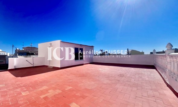 Resale - Apartment / flat -
Pilar de la Horadada - Zona Pueblo
