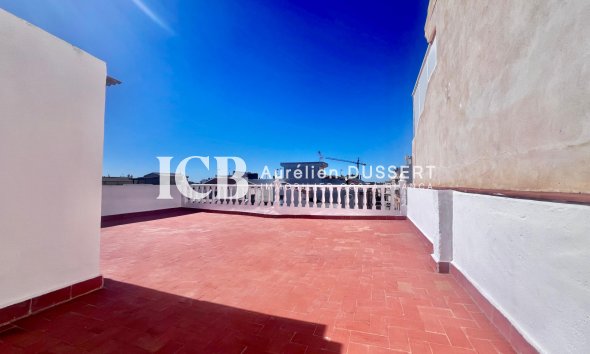 Resale - Apartment / flat -
Pilar de la Horadada - Zona Pueblo