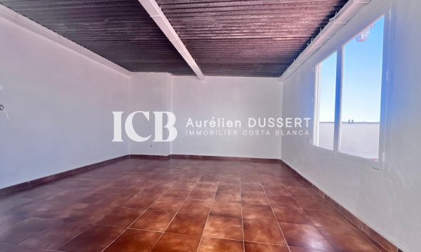 Resale - Apartment / flat -
Pilar de la Horadada - Zona Pueblo