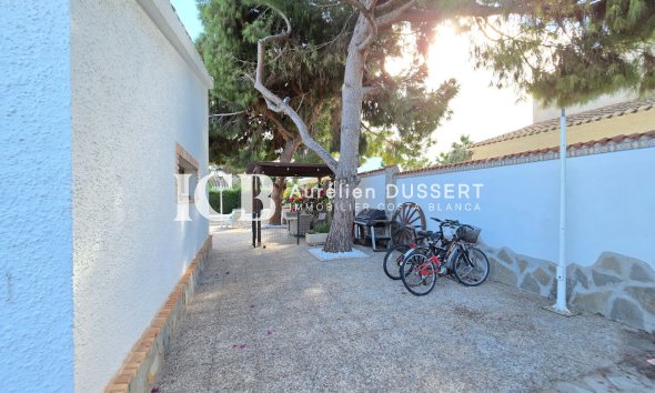 Resale - Villa * -
Orihuela Costa - Cabo Roig *