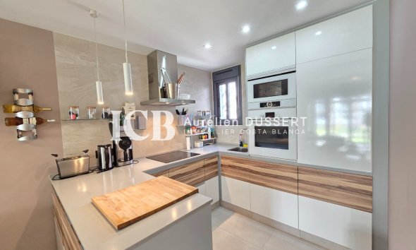 Reventa - Apartamento / piso -
Los Altos - Torrevieja