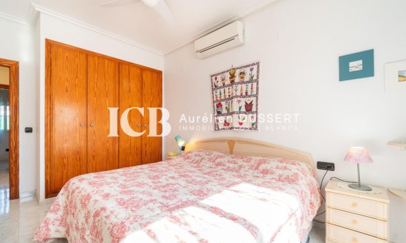 Reventa - Casa independiente -
Orihuela Costa - La Zenia