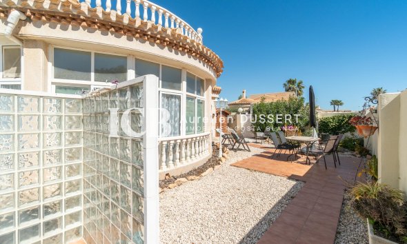 Reventa - Casa independiente -
Orihuela Costa - La Zenia