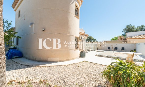 Reventa - Casa independiente -
Orihuela Costa - La Zenia