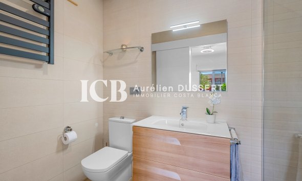 Reventa - Adosado -
Formentera del Segura - Formentera de Segura