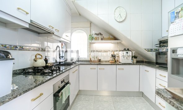 Reventa - Casa independiente -
San Fulgencio - La Marina