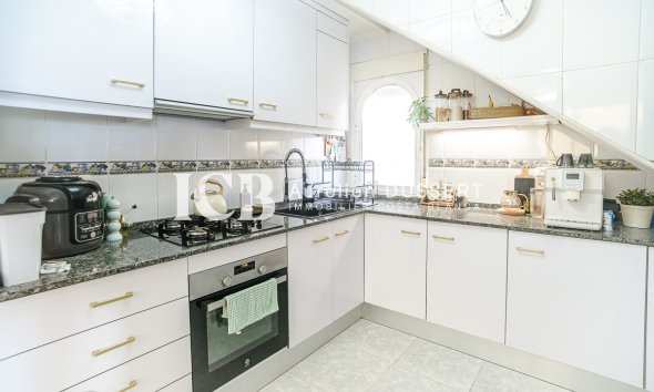 Reventa - Casa independiente -
San Fulgencio - La Marina