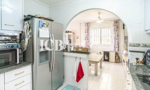 Reventa - Casa independiente -
San Fulgencio - La Marina